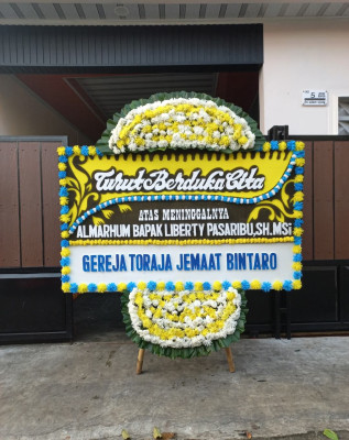 Papan Bunga Duka di Wakatobi